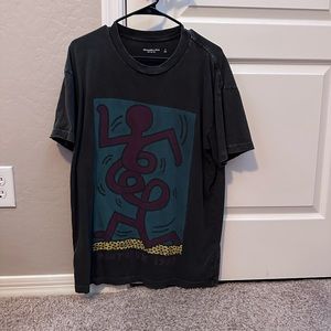 Abercrombie. abstract graphic tee. worn once